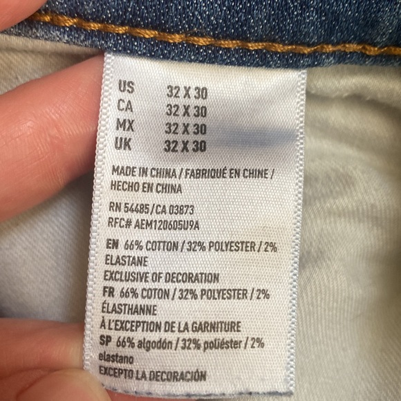 •American Eagle Outfitters 360 Extreme Flex Slim Jeans• - Picture 4 of 16